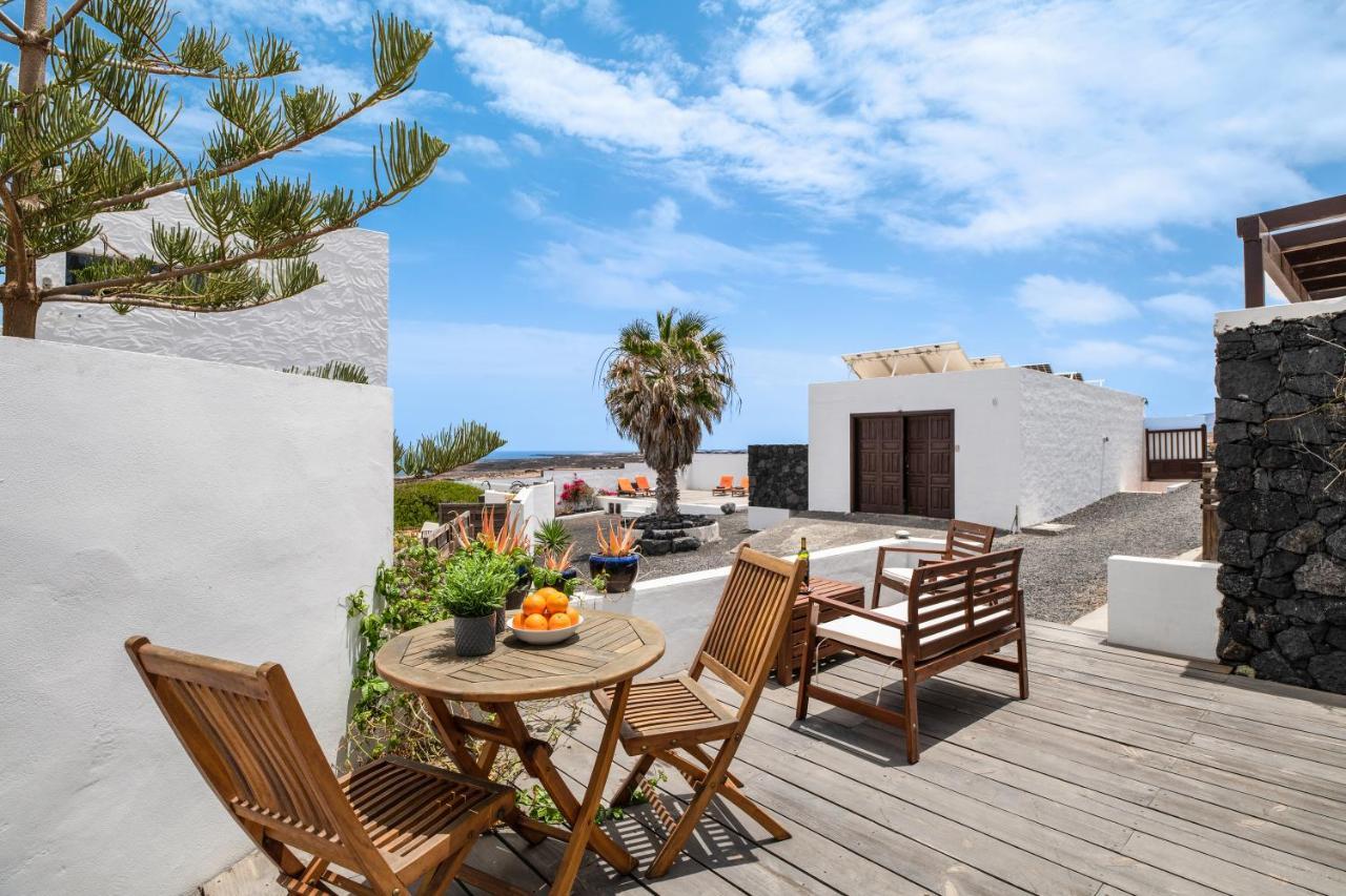 Playa Marina Eco Bungalow Arrieta Ариета Екстериор снимка