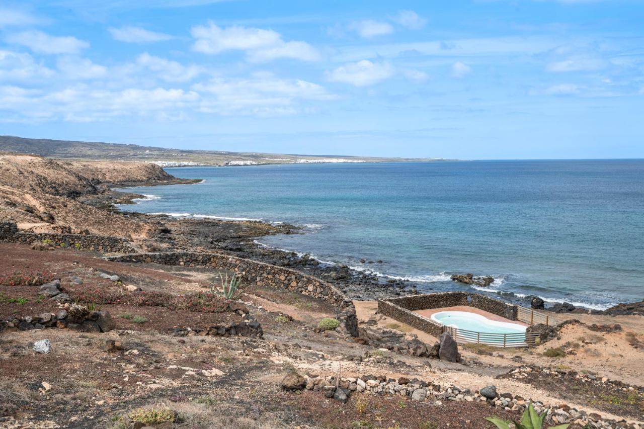 Playa Marina Eco Bungalow Arrieta Ариета Екстериор снимка